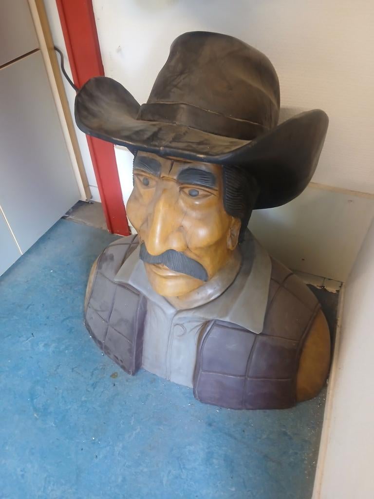 Borstbeeld Cowboy handgesneden hout, Ophalen, T.Smit Outlet Store, Info@tommysmit.nl, 7008AR