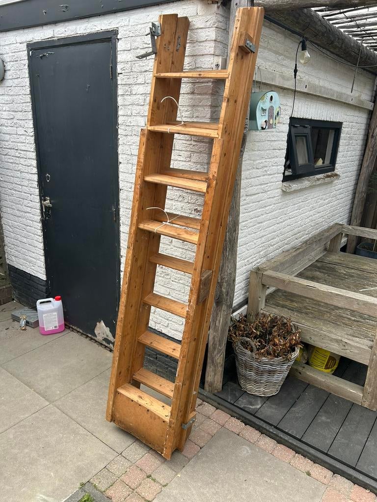 Zolder/vliering trap GRATIS, Ophalen, Zo goed als nieuw, 2 tot 4 meter