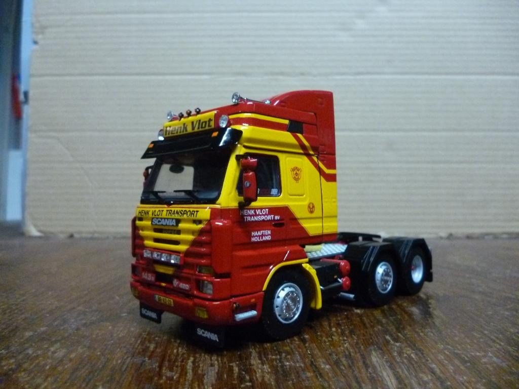 WSI Scania 143 Henk Vlot, Hobby en Vrije tijd, Modelauto's | 1:50, Ophalen of Verzenden, Nieuw, Bus of Vrachtwagen, Wsi
