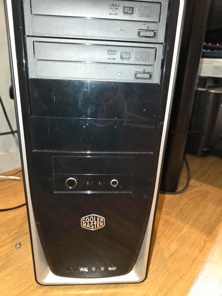Computer met Coolermaster Midi tower, Computers en Software, Computerbehuizingen, Ophalen of Verzenden