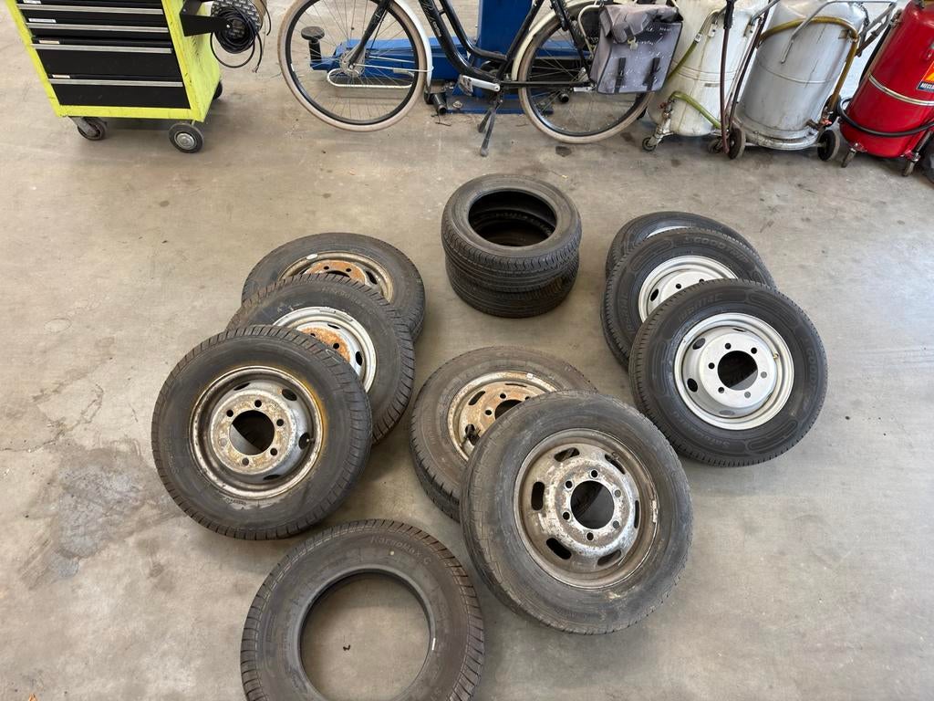 Iveco 14 en 16 inch velgen met banden, Auto-onderdelen, Ophalen, 14 inch, Banden en Velgen, Zomerbanden