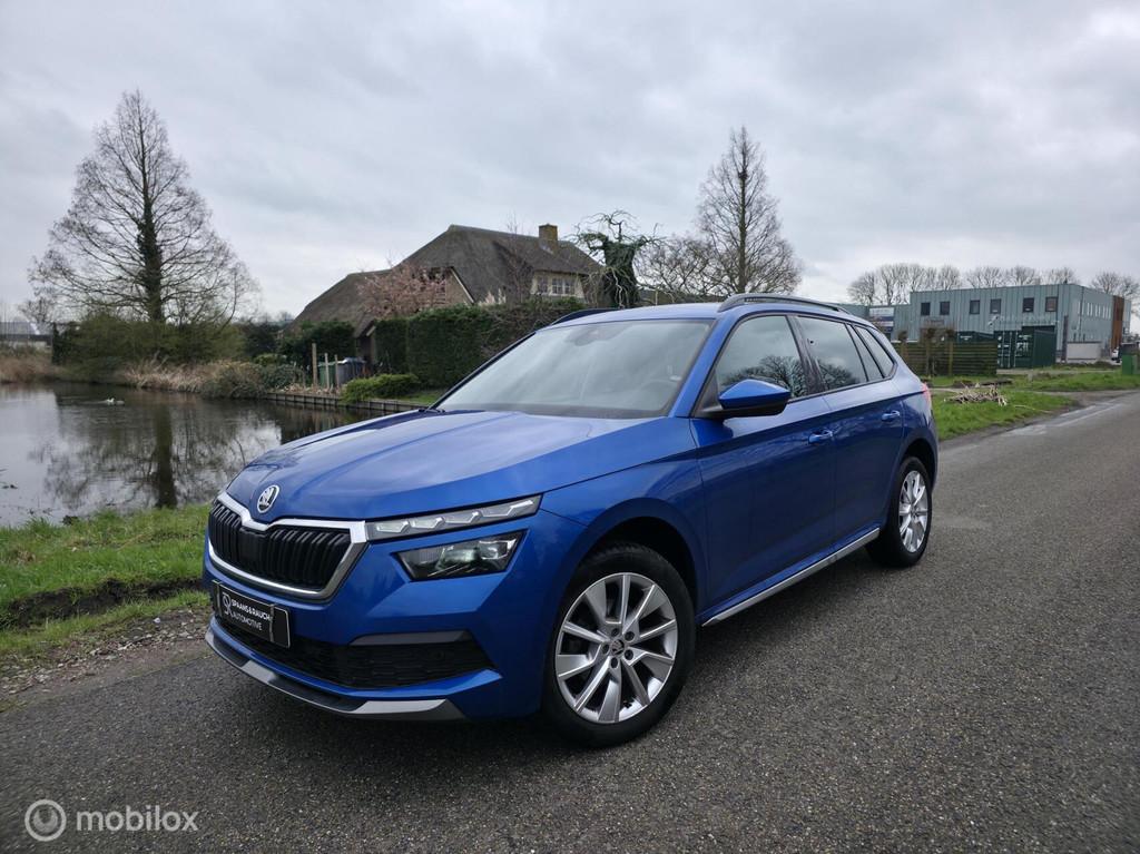 Skoda Kamiq 1.0 TSI / Stoelv / Camera / Carplay / ACC, Auto's, Stof, Gebruikt, Blauw, 3 cilinders