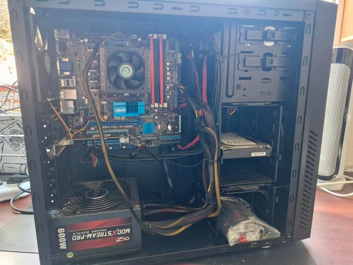 Desktop computer, Computers en Software, Desktop Pc's, HDD, SSD, Ophalen of Verzenden