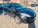 Ford Fiësta 1.4 71KW 5DR 2010 Zwart, Auto's, Voorwielaandrijving, Stof, 40 €/maand, Zwart