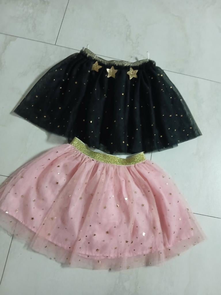 2 Tule rokjes maat 92 van C&A - Zwart en Roze met sterren, Kinderen en Baby's, Kinderkleding | Maat 92, C&A, Meisje, Ophalen of Verzenden