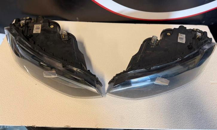 Volkswagen Polo 2G Setje Koplampen Origineel en netjes, Auto-onderdelen, Verlichting, Volkswagen, Nieuw, Ophalen of Verzenden