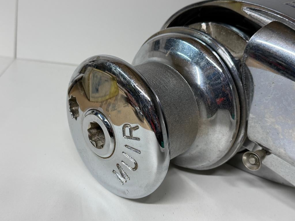 Muir Atlantic 3500 ankerlier 24 volt, met motor, Ophalen, Gebruikt, Motor en Techniek