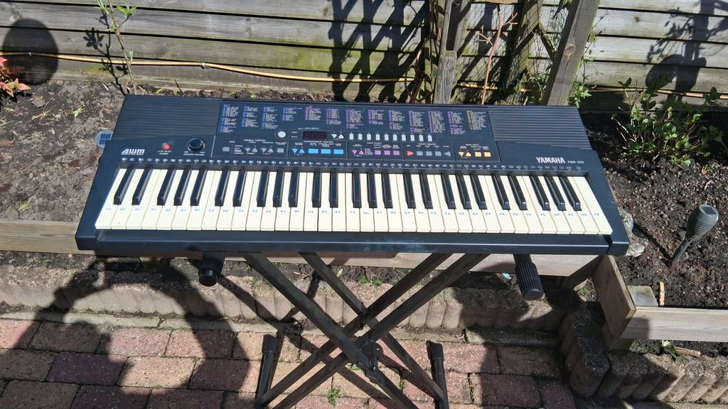 Yamaha Portatone PSR-210 keyboard, Muziek en Instrumenten, Ophalen, Gebruikt, 61 toetsen, Yamaha