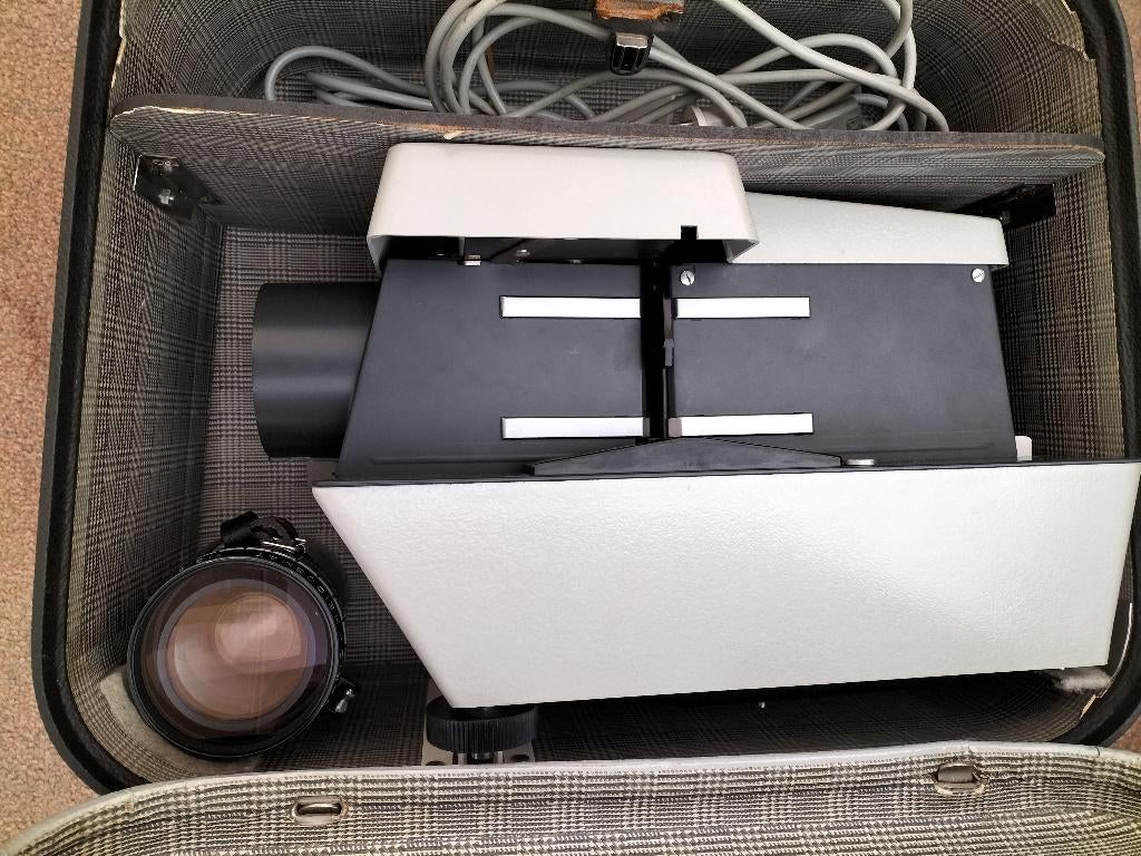 Rollei Midden formaat Diaprojector, Ophalen, Zo goed als nieuw