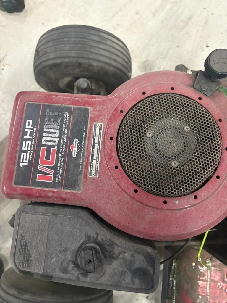 Briggs & Stratton 12.5 HP Motor voor Zitmaaier, Tuin en Terras, Ophalen of Verzenden, Gebruikt, Benzine-grasmaaier