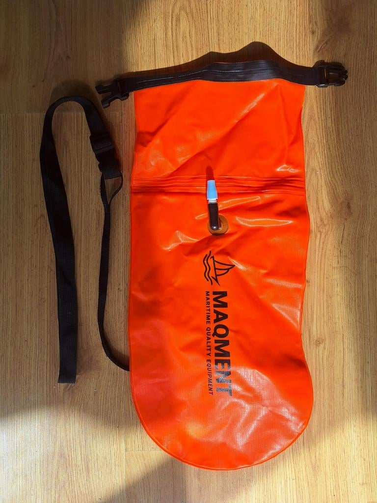 MAQOMENT Waterdichte Dry Bag - Oranje, Ophalen of Verzenden, Zo goed als nieuw, Overige typen