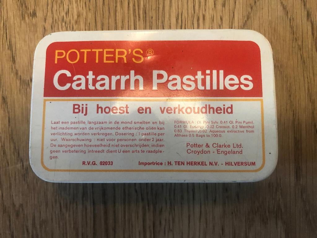 B602 Potter's Catarrh Pastilles Potter & Clarke, Verzamelen, Blikken, Ophalen of Verzenden, Gebruikt, Overige, Overige merken