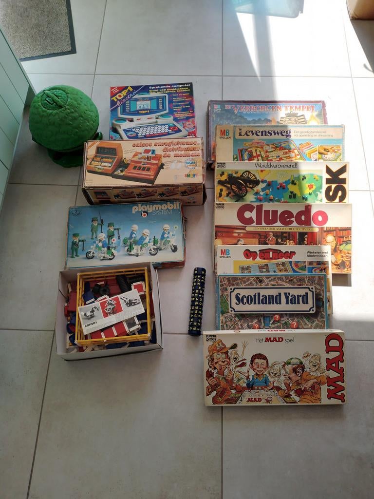 Vintage gezelschapsspellen;levensweg,, Vijf spelers of meer, Ophalen, Gebruikt, MB Spellen, Parker, Clipper