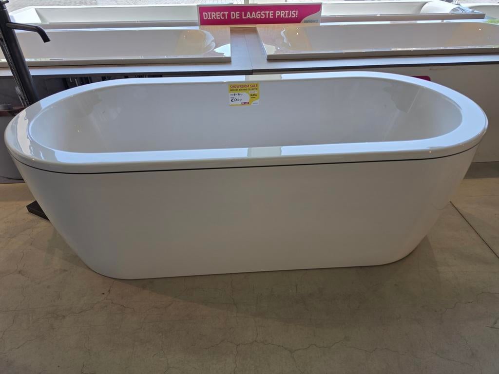 Vrijstaand Bad - Showroommodel, Huis en Inrichting, Ophalen, Zo goed als nieuw, Met bad