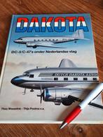 Dakota dc-3/c 47 s onder nederlandse vlag, Ophalen of Verzenden, Tweede Wereldoorlog, Zo goed als nieuw, Overige onderwerpen