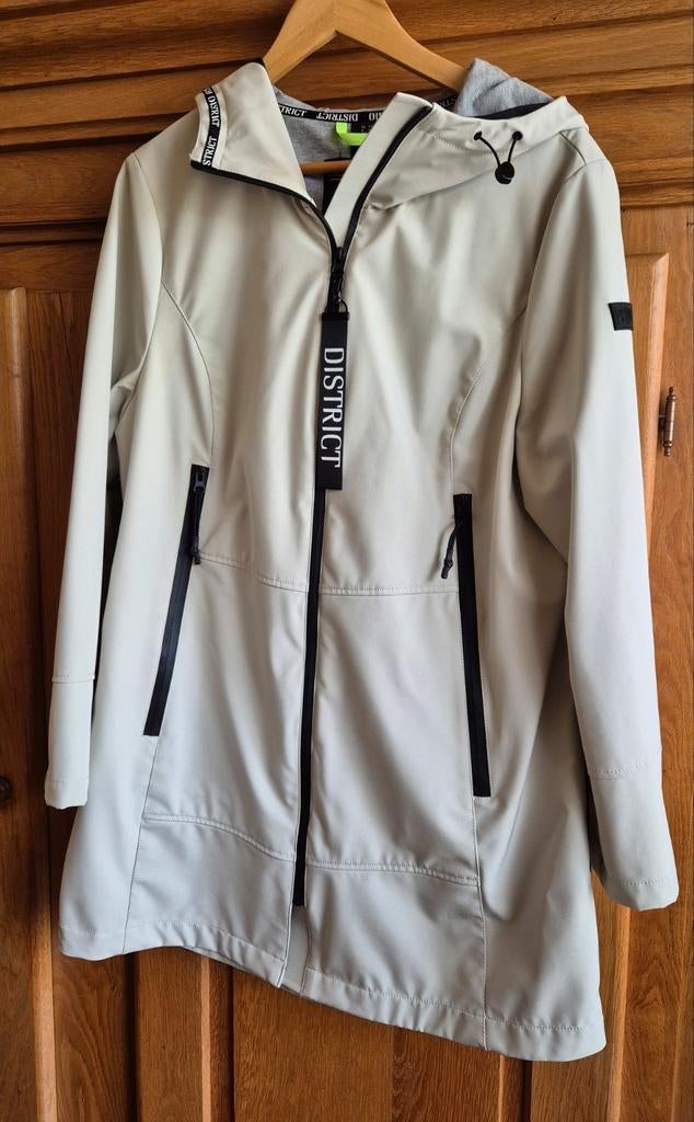 Jas van District, Kleding | Dames, Jassen | Zomer, Zo goed als nieuw, Maat 42/44 (L), Grijs, Ophalen of Verzenden