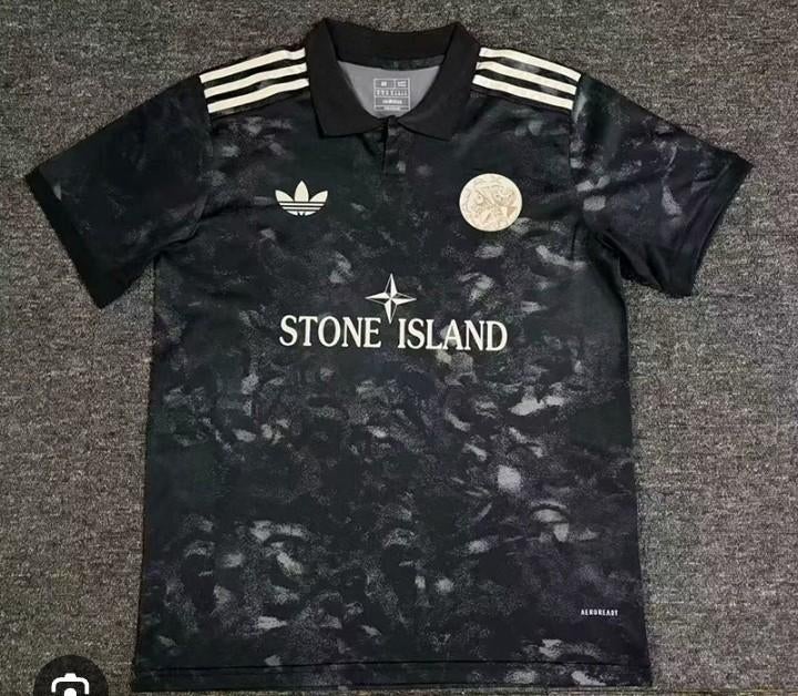 Ajax Stone Island Shirt - Nieuw (XL & XXL beschikbaar), Sport en Fitness, Voetbal, Nieuw, Shirt, Maat XL, Ophalen of Verzenden