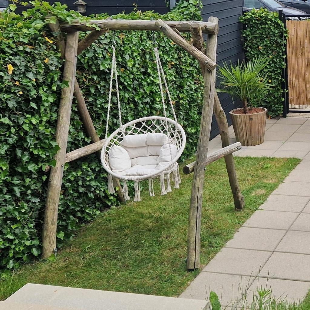 Schommel van kastanjehouten palen, Ophalen, Gebruikt