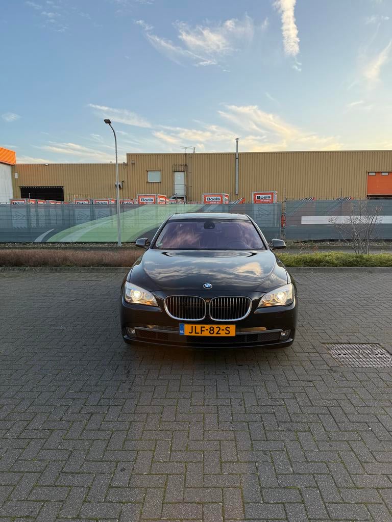 BMW 7-Serie 4.4 I 750 AUT 2011 blijvend youngtimer!, Auto's, BMW, Automaat, Euro 5, 2005 kg, 8 cilinders