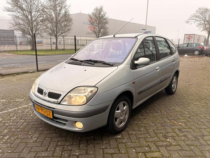 Renault Scénic 1.8-16V Airco APK 04-2027, Auto's, Renault, Bedrijf, Te koop, Scénic, ABS, Airbags, Airconditioning, Boordcomputer