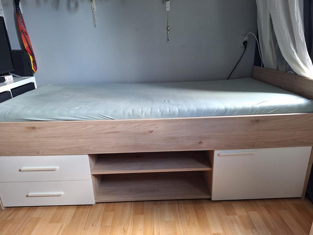 Bed 90x200 cm, 90 cm, Wit, Ophalen of Verzenden, Zo goed als nieuw