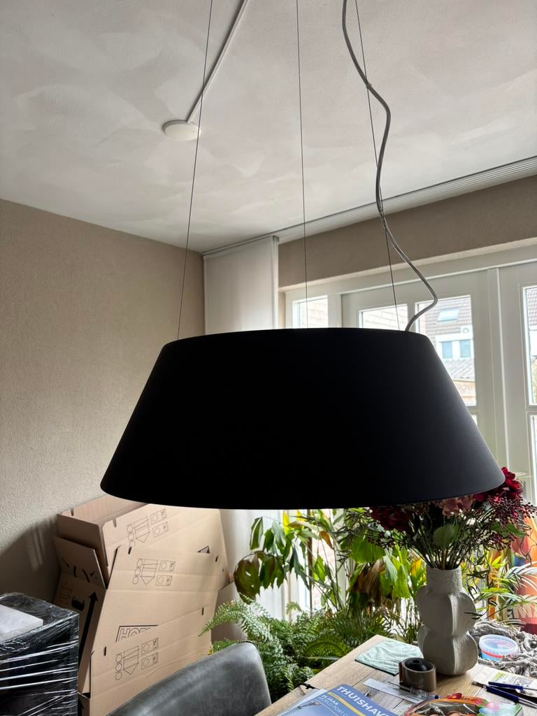 Zwarte Lirio by Philips Cielo hanglamp, Huis en Inrichting, Ophalen, Gebruikt, Metaal, Minder dan 50 cm