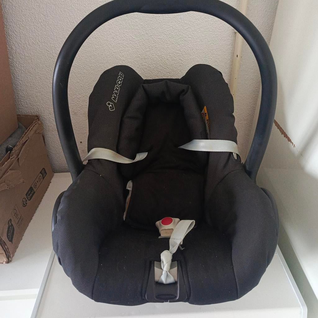 Maxi-Cosi autostoel met regenhoes, 0 t/m 13 kg, Maxi-Cosi, Gebruikt, Autogordel