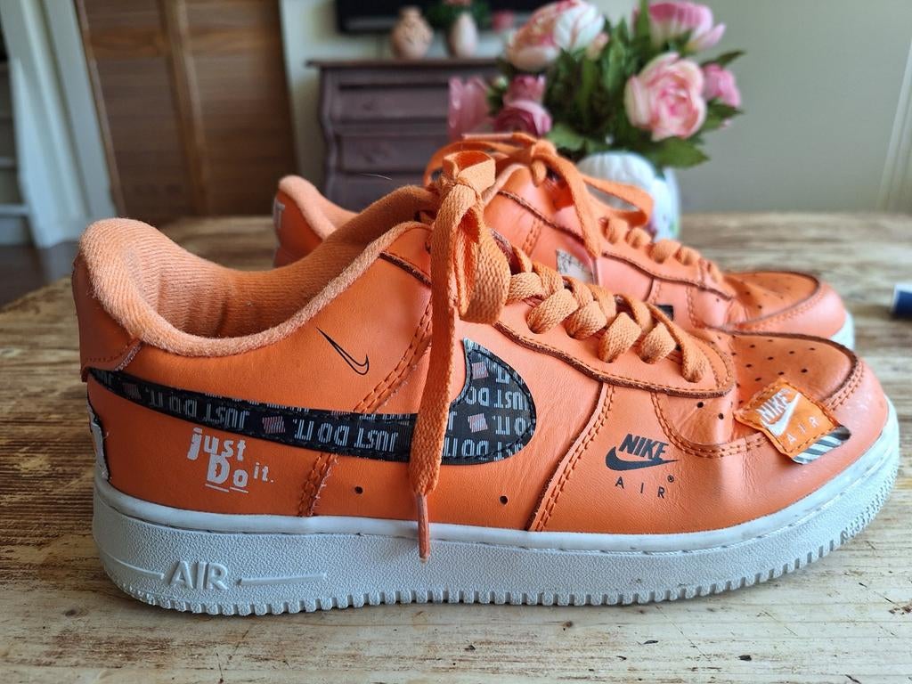 Nike air gympen sneakers maat 40 oranje, Kleding | Dames, Schoenen, Ophalen of Verzenden, Zo goed als nieuw, Oranje, Sneakers of Gympen