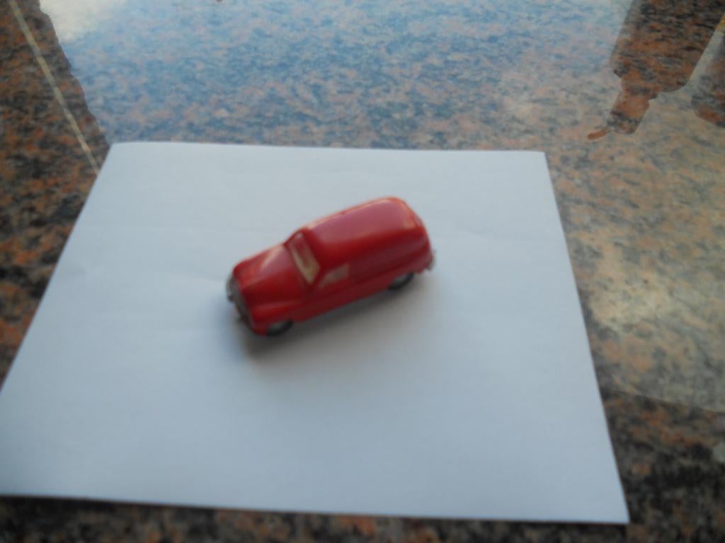 Skoda bestelwagen schaal 1:87, Ophalen of Verzenden, Zo goed als nieuw, Auto, Overige merken