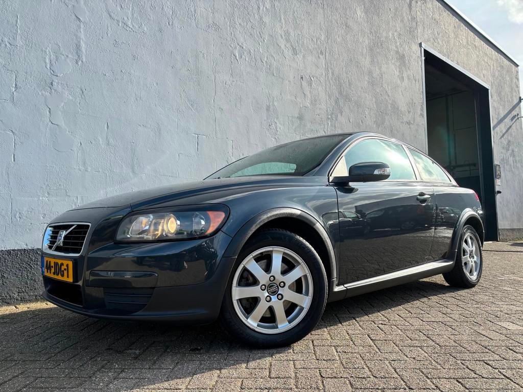 Volvo C30 2.4i Kinetic Automaat - Lederen Interieur, Auto's, Volvo, Gebruikt, 700 kg, 4 stoelen, Bedrijf