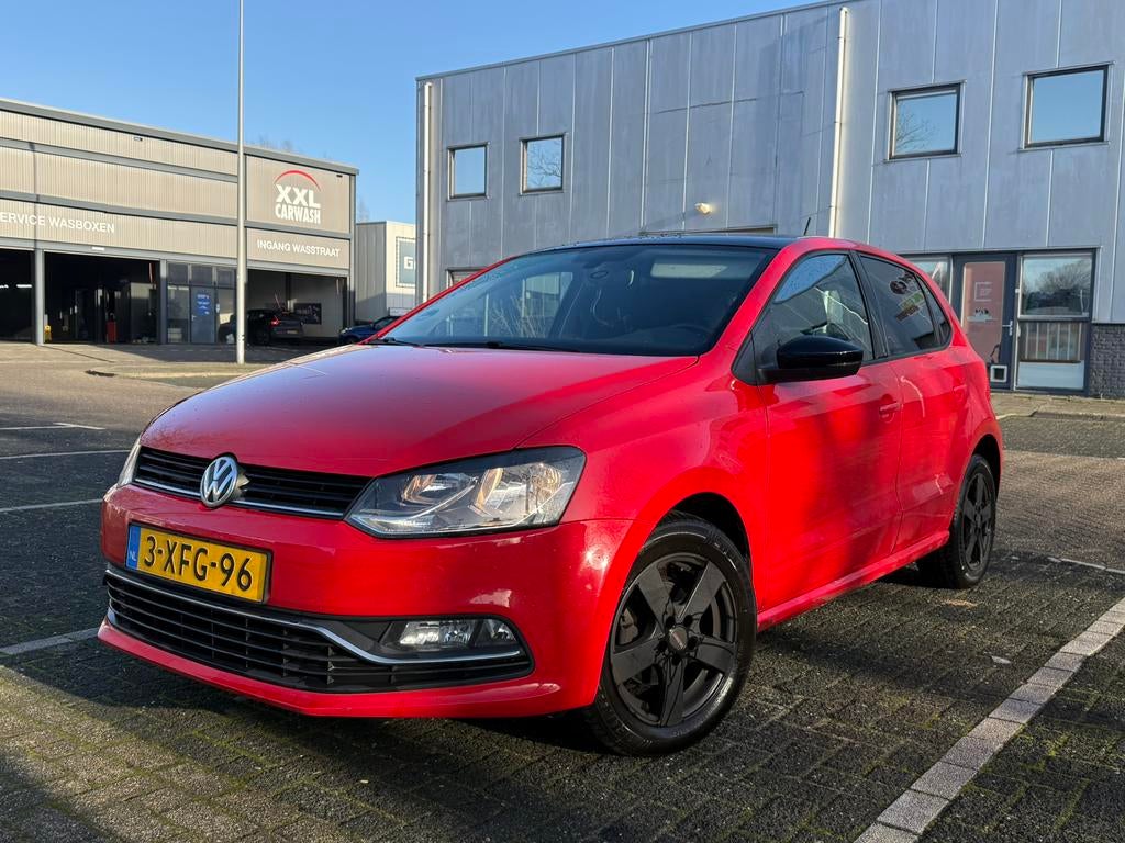 Volkswagen Polo 1.4 TDI comfortline 66KW BMT 2014 Rood, Auto's, Volkswagen, Stof, Euro 6, 580 kg, Origineel Nederlands