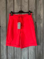 Mi Piace travelstof bermuda maat: S Red, Ophalen of Verzenden, Nieuw, Rood, Kort