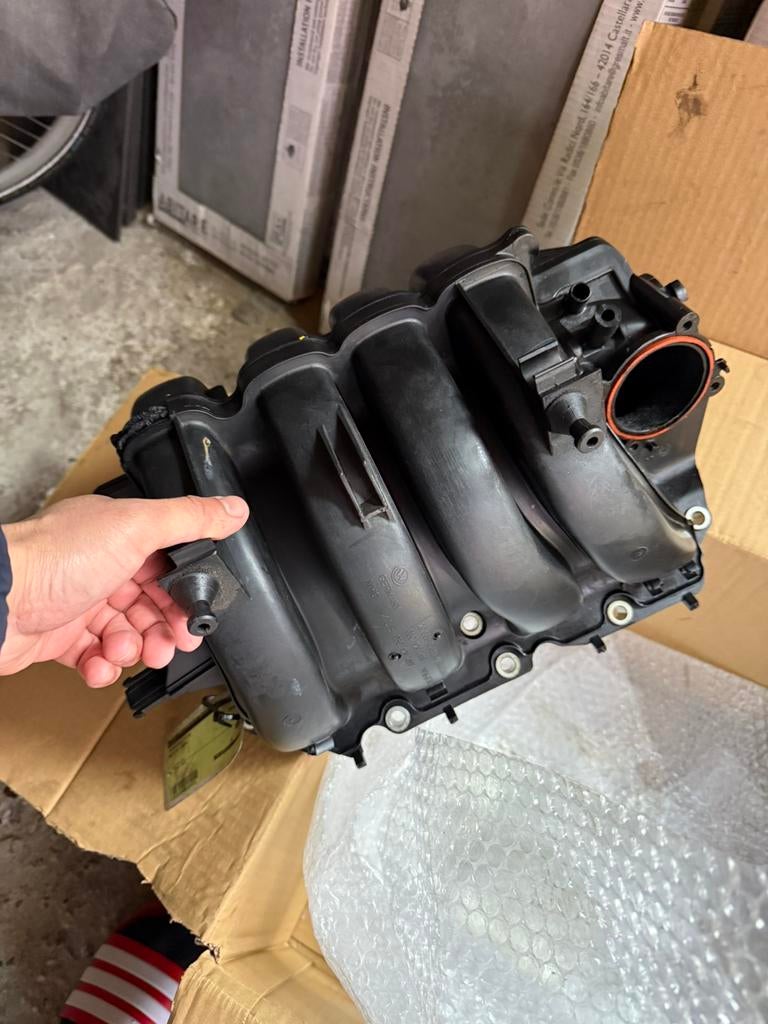 Audi A3 8P 1.6 BSE Inlaatspruitstuk – Origineel, Ophalen of Verzenden, Audi