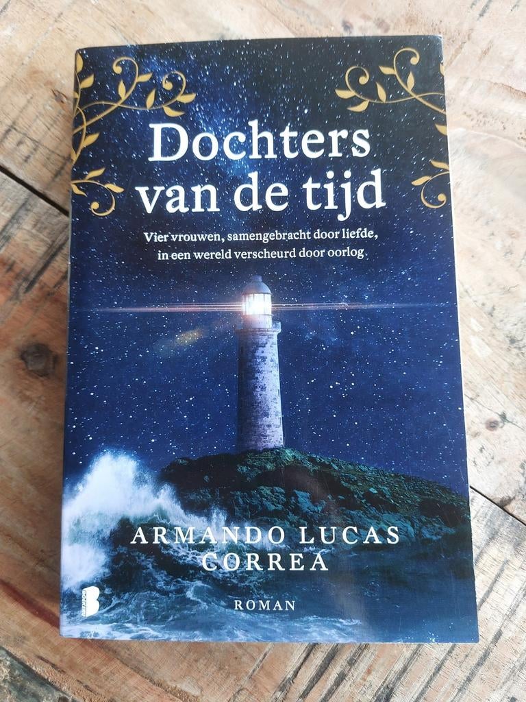 Dochters van de tijd Armando Lucas Correa, Ophalen of Verzenden, Zo goed als nieuw
