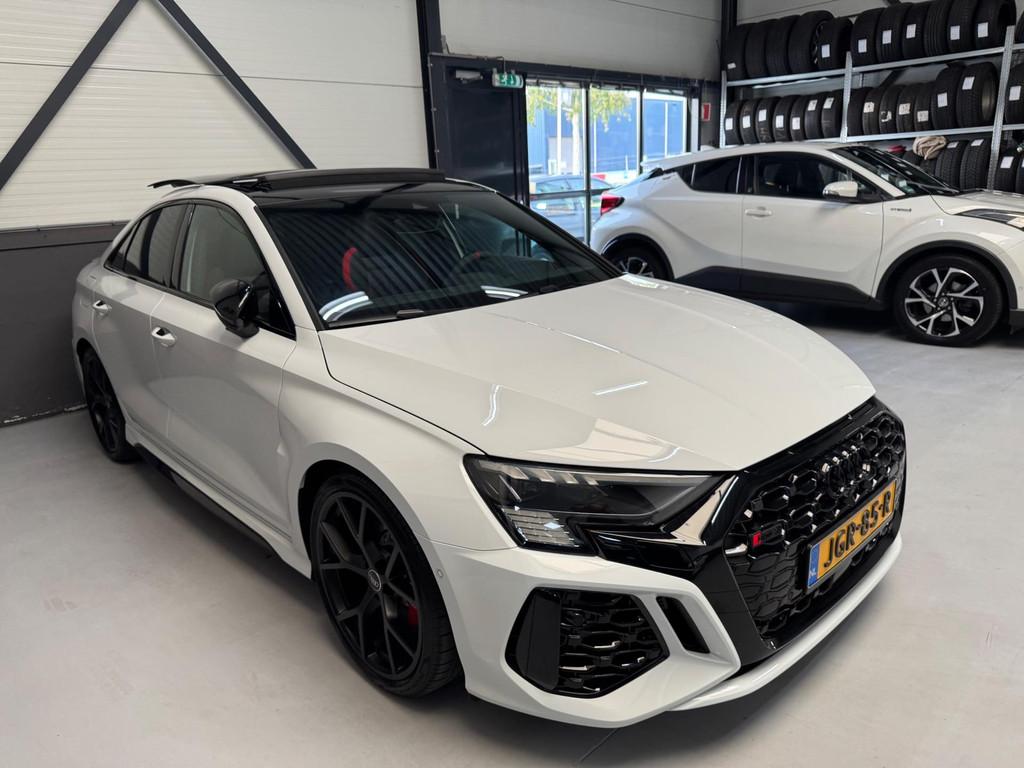 Audi A3 Limousine 2.5 TFSI RS 3 quattro,AlarmDealer onderhou, Automaat, RS3, Wit, Leder