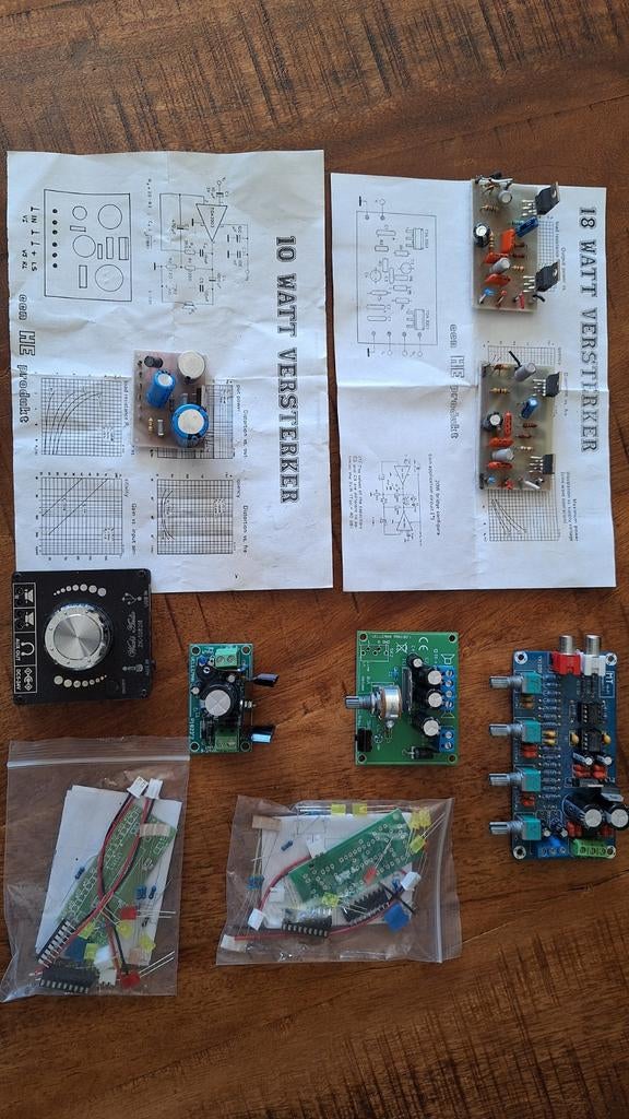 Velleman  Audio Versterker Kits, LED VU Meters & Toonreg, Ophalen of Verzenden