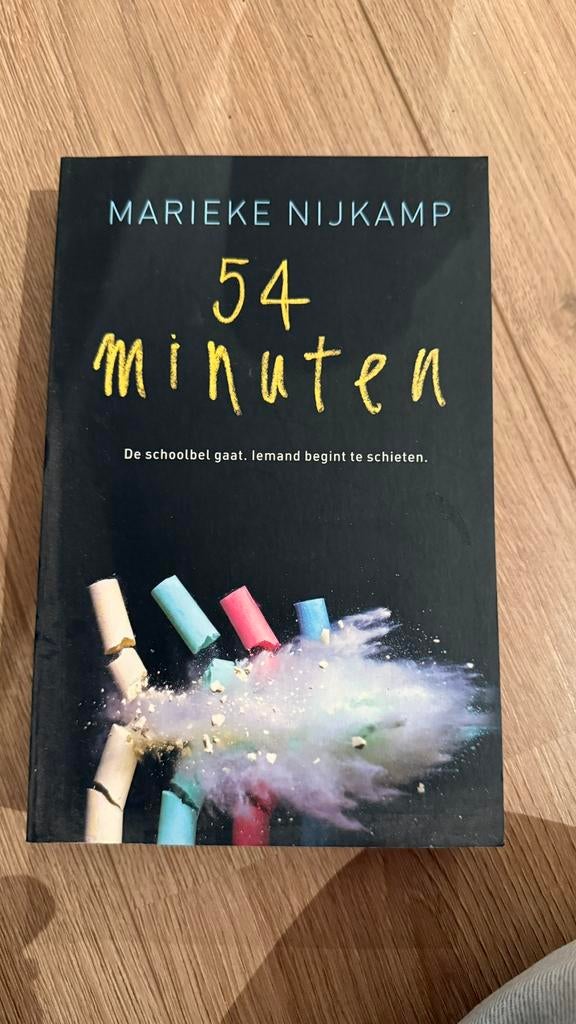 Boek 54 Minuten - Marieke Nijkamp, Boeken, Ophalen of Verzenden, Zo goed als nieuw