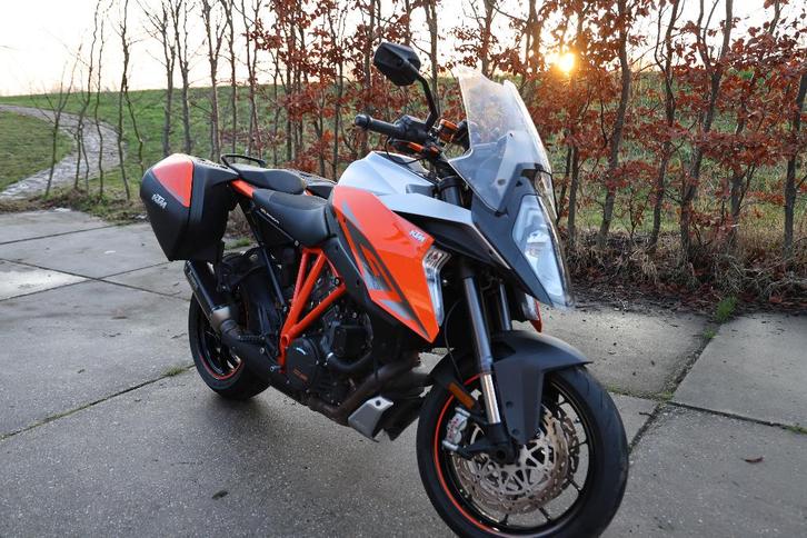 KTM 1290 Superduke gt, Motoren, Motoren | KTM, Particulier, Toermotor, meer dan 35 kW, 2 cilinders, Motorrijbewijs A, ABS, Electronisch instelbare dempers