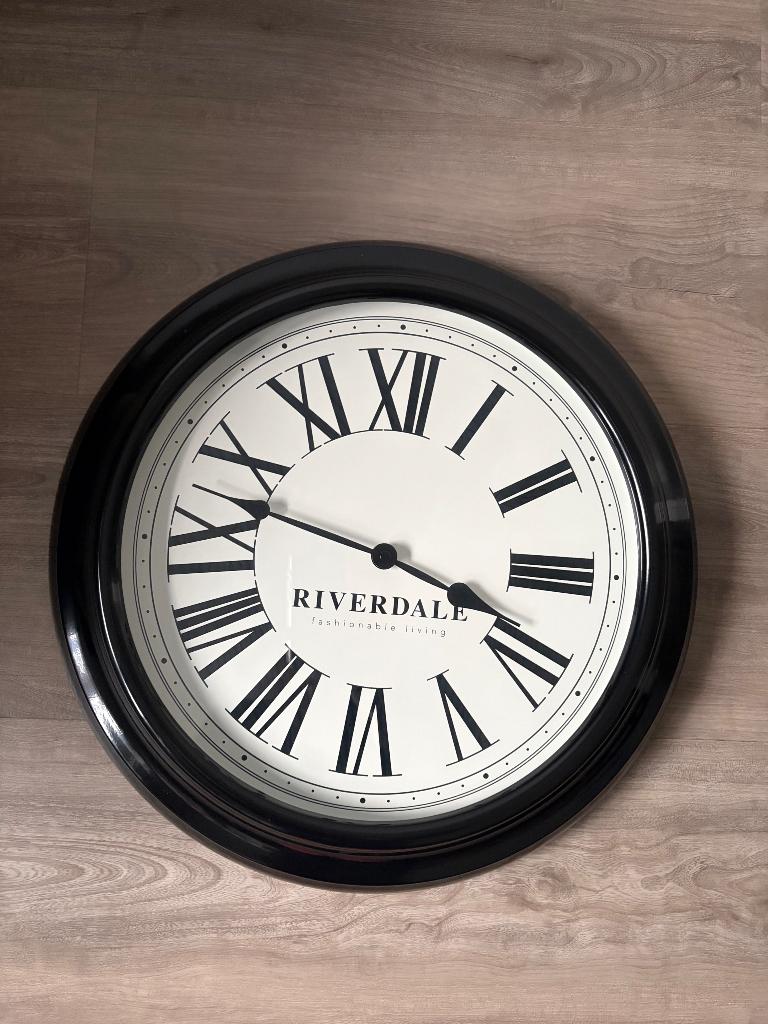 Riverdale klok, Ophalen, Zo goed als nieuw, Analoog, Wandklok