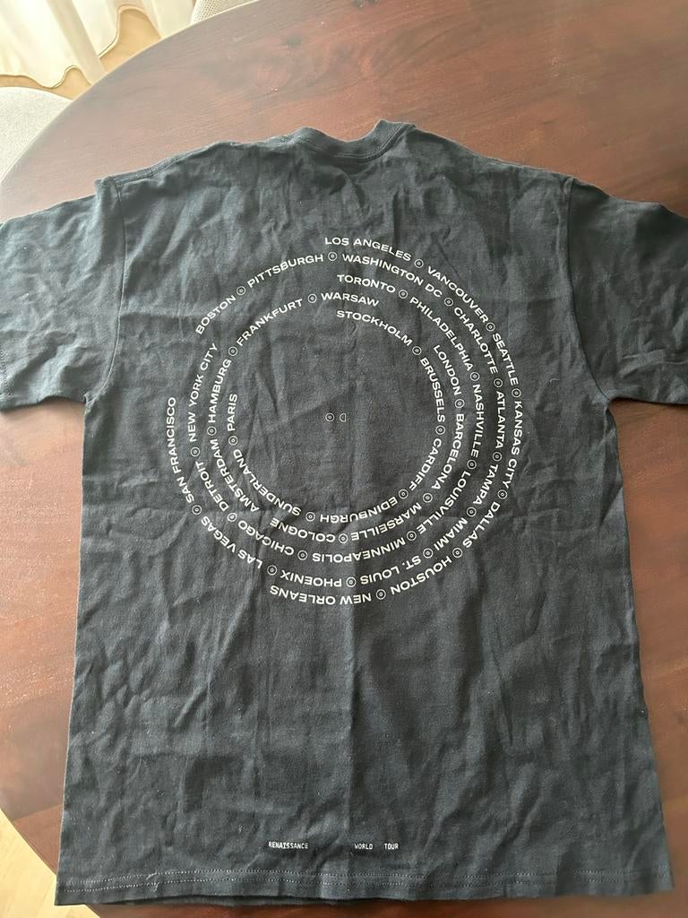Beyoncé Renaissance World Tour T-shirt, Maat 38/40 (M), Zwart, Ophalen of Verzenden, Zo goed als nieuw