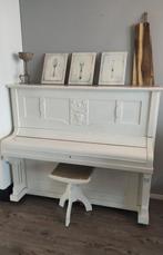 Piano als decoratie niet gestemd!!, Muziek en Instrumenten, Piano's, Ophalen, Gebruikt, Wit, Piano
