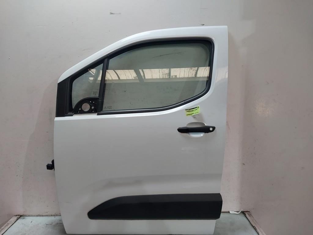Portier Links Voor Opel Combo Cargo (2018-08/..) 9822696380, Gebruikt, Bahnhofsplatz, Rüsselsheim am Main 65423, , Duitsland, Opel