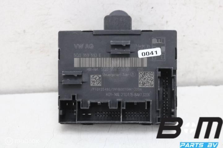 Portier module linksvoor VW Passat B8 5Q095953E, Auto-onderdelen, Interieur en Bekleding, Gebruikt