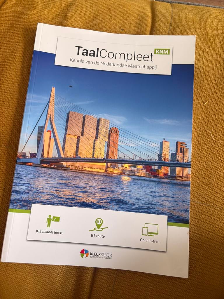 TaalCompleet KNM Kennis van de Nederlandse Maatschappij, Boeken, Ophalen of Verzenden, Gamma, Zo goed als nieuw, Overige niveaus