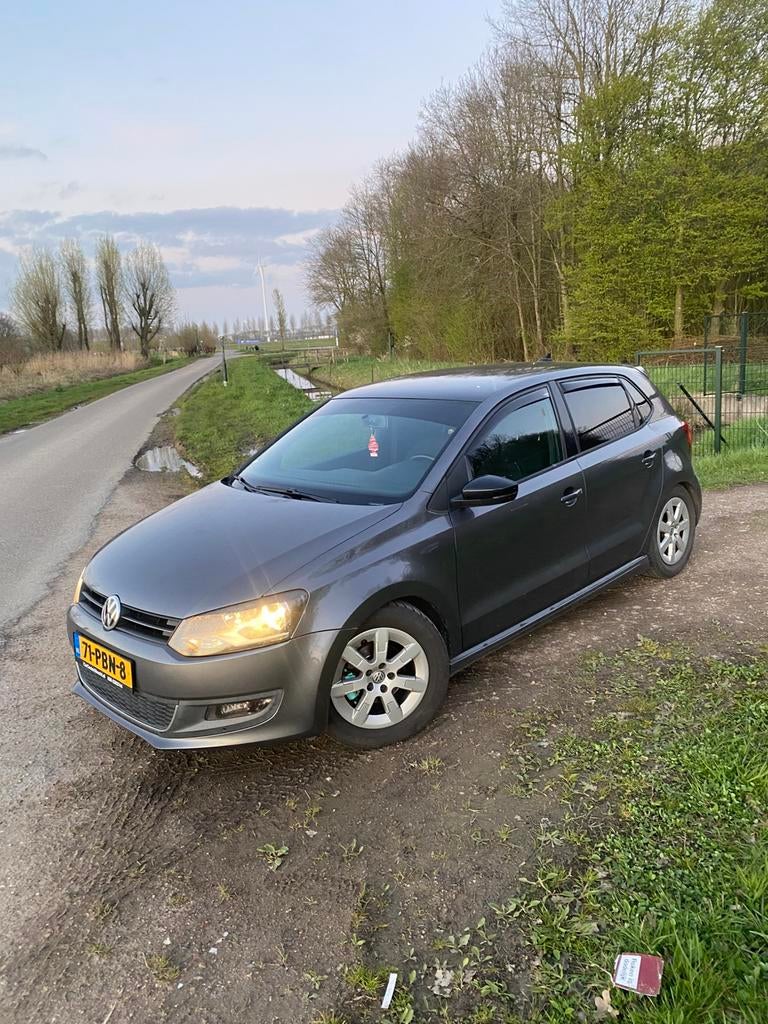 Volkswagen Polo 1.2 TSI 77KW 2011 Grijs, Voorwielaandrijving, 40 €/maand, 1200 kg, Handgeschakeld