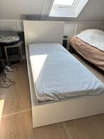Wit eenpersoonsbed ikea Luröy en 2 onderlades, Huis en Inrichting, Slaapkamer | Bedden, Ophalen, Gebruikt, 90 cm, Eenpersoons