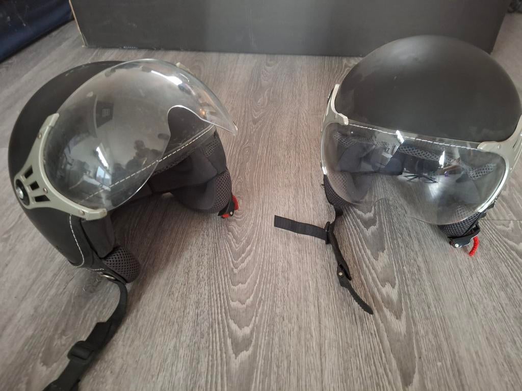 2 helmen, Fietsen en Brommers, Brommerhelmen, Ophalen, Extra small of kleiner