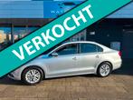 Volkswagen Jetta 1.2 TSI Comfortline CRUISE|NAVI|AIRCO|TREKH, Voorwielaandrijving, Euro 5, Stof, Gebruikt
