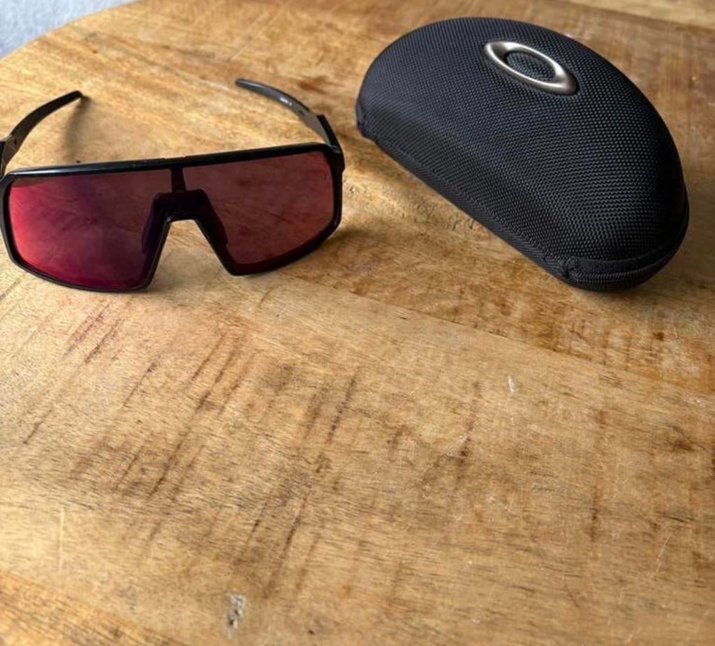 Oakley Sutro Zonnebril, Ophalen, Zonnebril, Zwart, Zo goed als nieuw