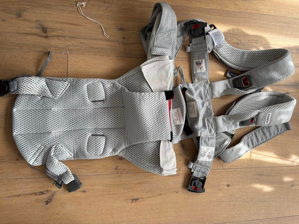 BabyBjörn Draagzak One Air - Grijs Mesh, Kinderen en Baby's, Babydragers en Draagdoeken, Ophalen, Gebruikt, Buik, Rug of Zij, Baby Björn